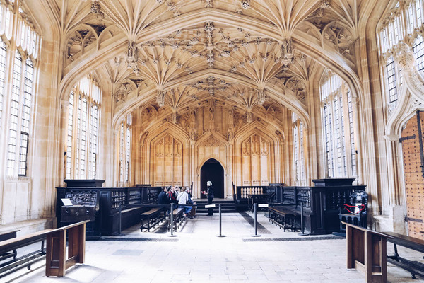 《哈利波特》拍摄地 Duke Humphrey’s Library 图片来自thewanderblogger.com