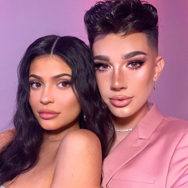 听说10亿富婆Kylie Jenner新出的护肤品被群嘲了?